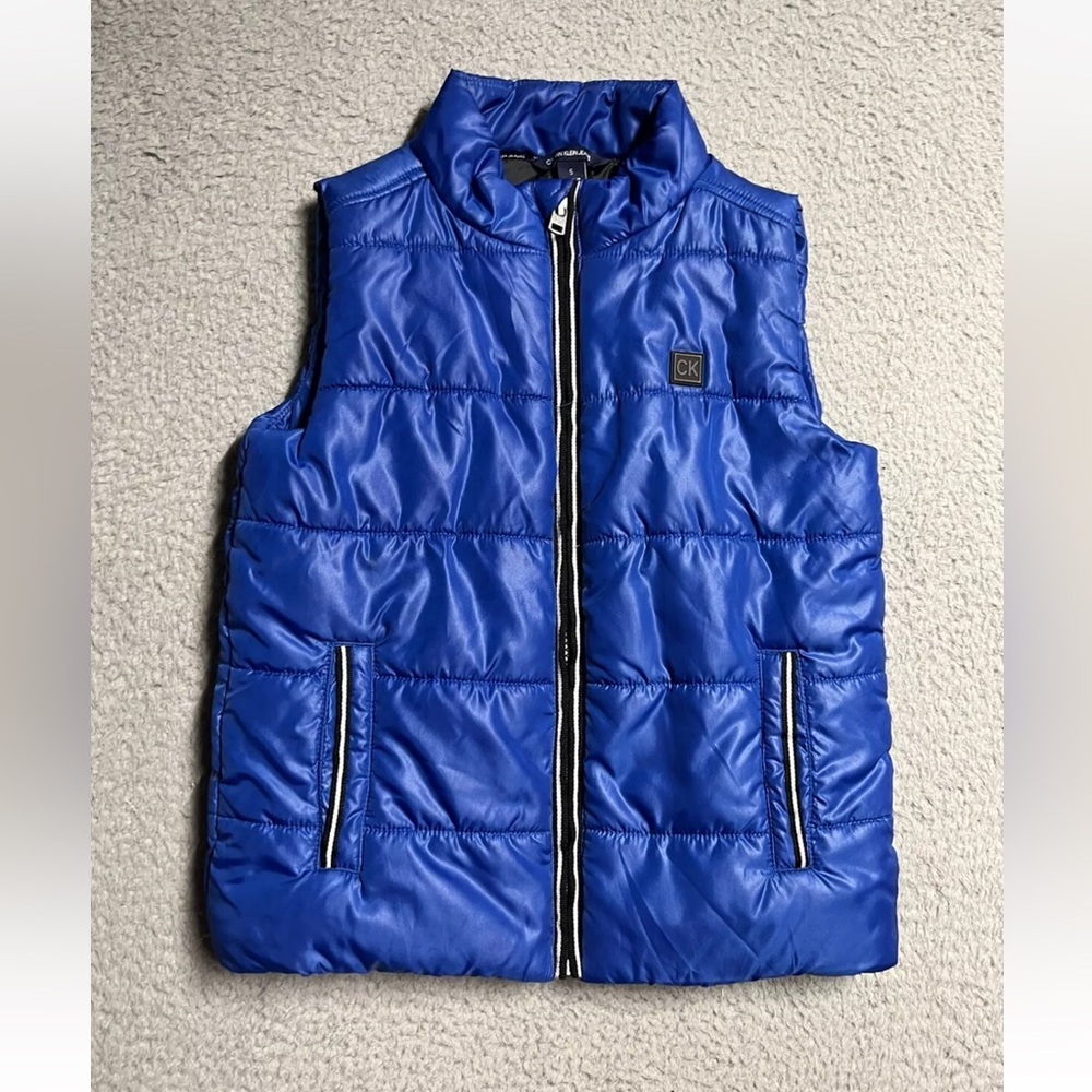 Calvin Klein Boys Blue Puffer Jacket. Size 6